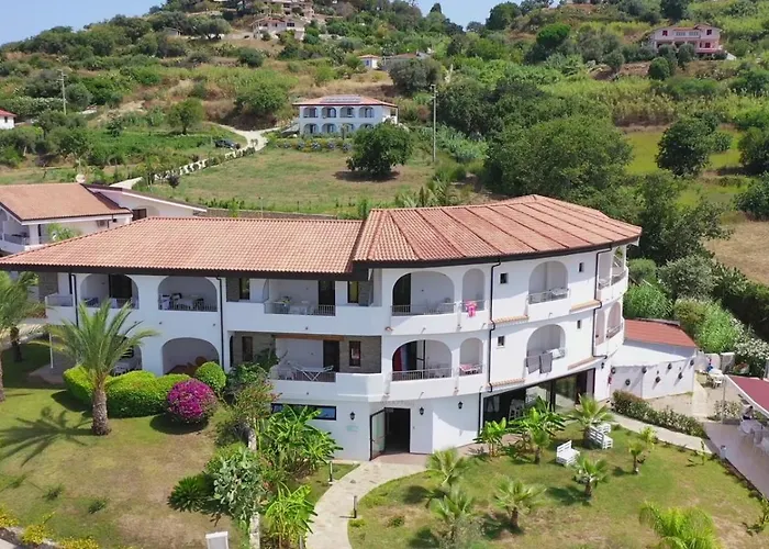 Luzia Agriresort - Piscina Panoramica E Vista Mare A 梵蒂冈角