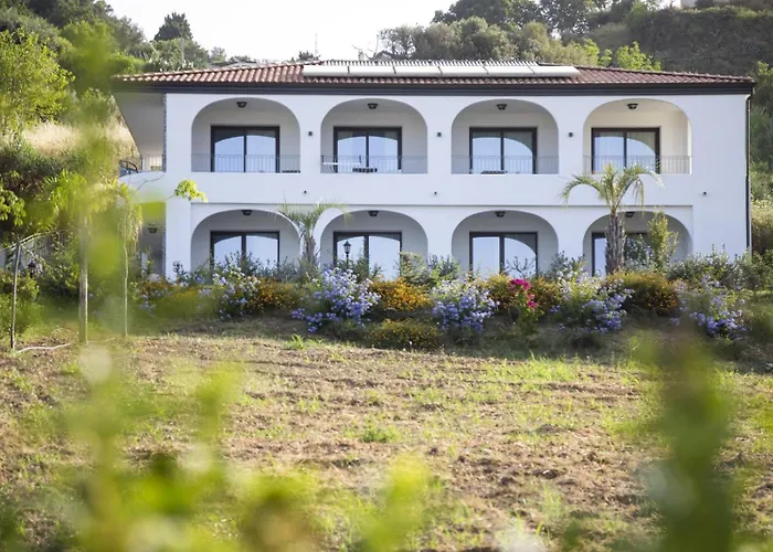 Luzia Agriresort - Naturally - Mediterranean - Elegance 4* Capo Vaticano