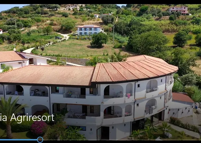 Luzia Agriresort - Piscina Panoramica E Vista Mare A 4* 梵蒂冈角