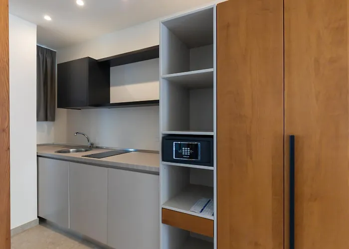 Luzia Agriresort - Piscina Panoramica E Vista Mare A 4* 梵蒂冈角