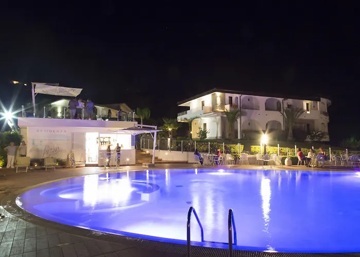 Luzia Agriresort - Piscina Panoramica E Vista Mare A 4*