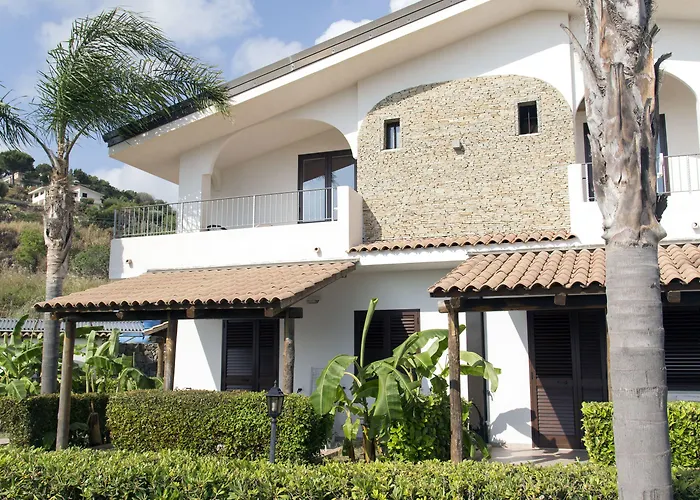 度假村 Luzia Agriresort - Piscina Panoramica E Vista Mare A 4*