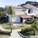 Luzia Agriresort - Piscina Panoramica E Vista Mare A Resort Capo Vaticano