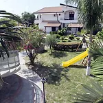 Luzia Agriresort - Piscina Panoramica E Vista Mare A