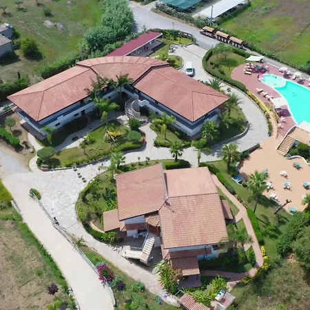 Luzia Agriresort - Piscina Panoramica E Vista Mare A