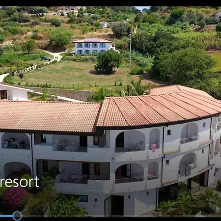Luzia Agriresort - Piscina Idromassaggio Con Vista Mare Aperta Fino Alle 23-00 4* Capo Vaticano