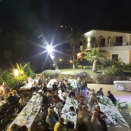 Luzia Agriresort - Piscina Panoramica E Vista Mare A Feriested 4*