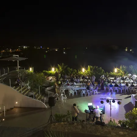 Luzia Agriresort - Piscina Panoramica E Vista Mare A 4*