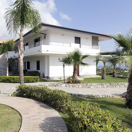 Luzia Agriresort - Piscina Panoramica E Vista Mare A 4*