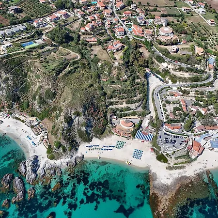 Luzia Agriresort - Piscina Panoramica E Vista Mare A Resort 4*