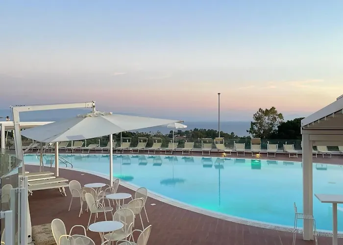 Luzia Agriresort - Piscina Panoramica E Vista Mare A Capo Vaticano