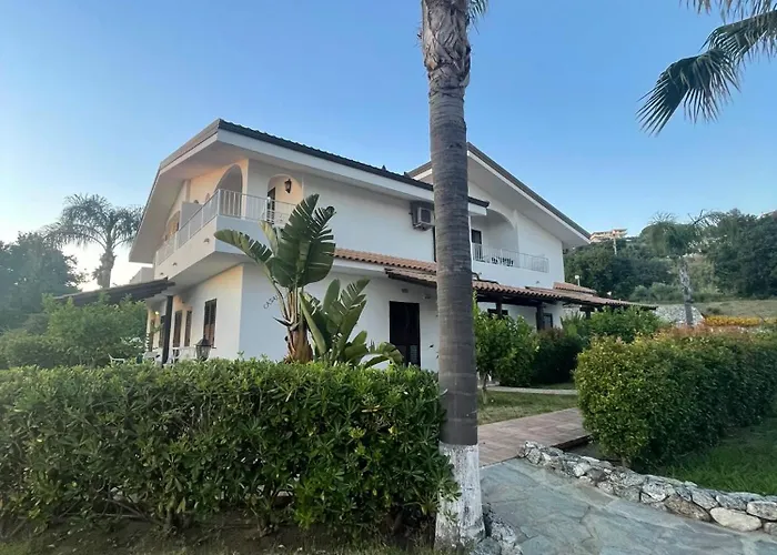 Luzia Agriresort - Piscina Panoramica E Vista Mare A Capo Vaticano