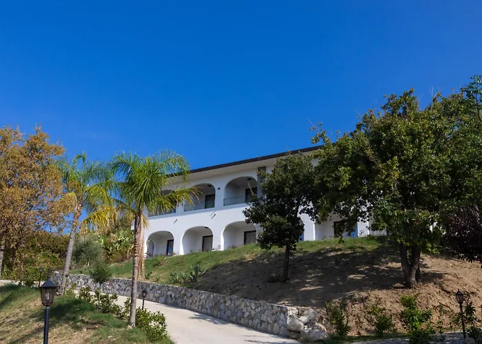 Resort Luzia Agriresort - Piscina Panoramica E Vista Mare A Capo Vaticano