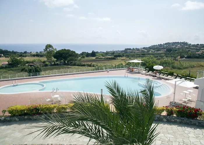 Luzia Agriresort - Piscina Panoramica E Vista Mare A カーポ・ヴァチカーノ