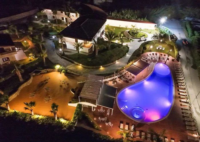 Luzia Agriresort - Piscina Panoramica E Vista Mare A リゾート